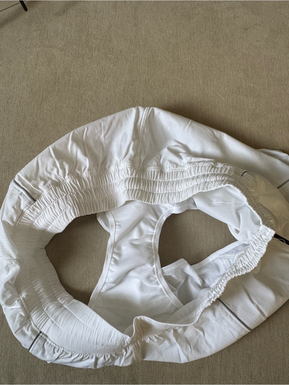 lululemon Hotty Hot Short Reflective 2.5โ NWOT - Picture 7 of 9